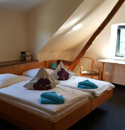 Altes Bierhaus 2* 아르츠바흐