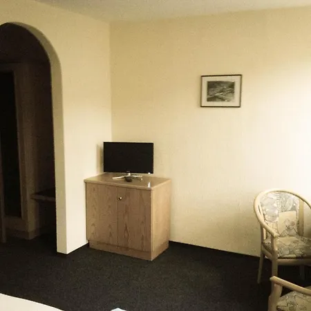 게스트하우스 Altes Bierhaus 아르츠바흐